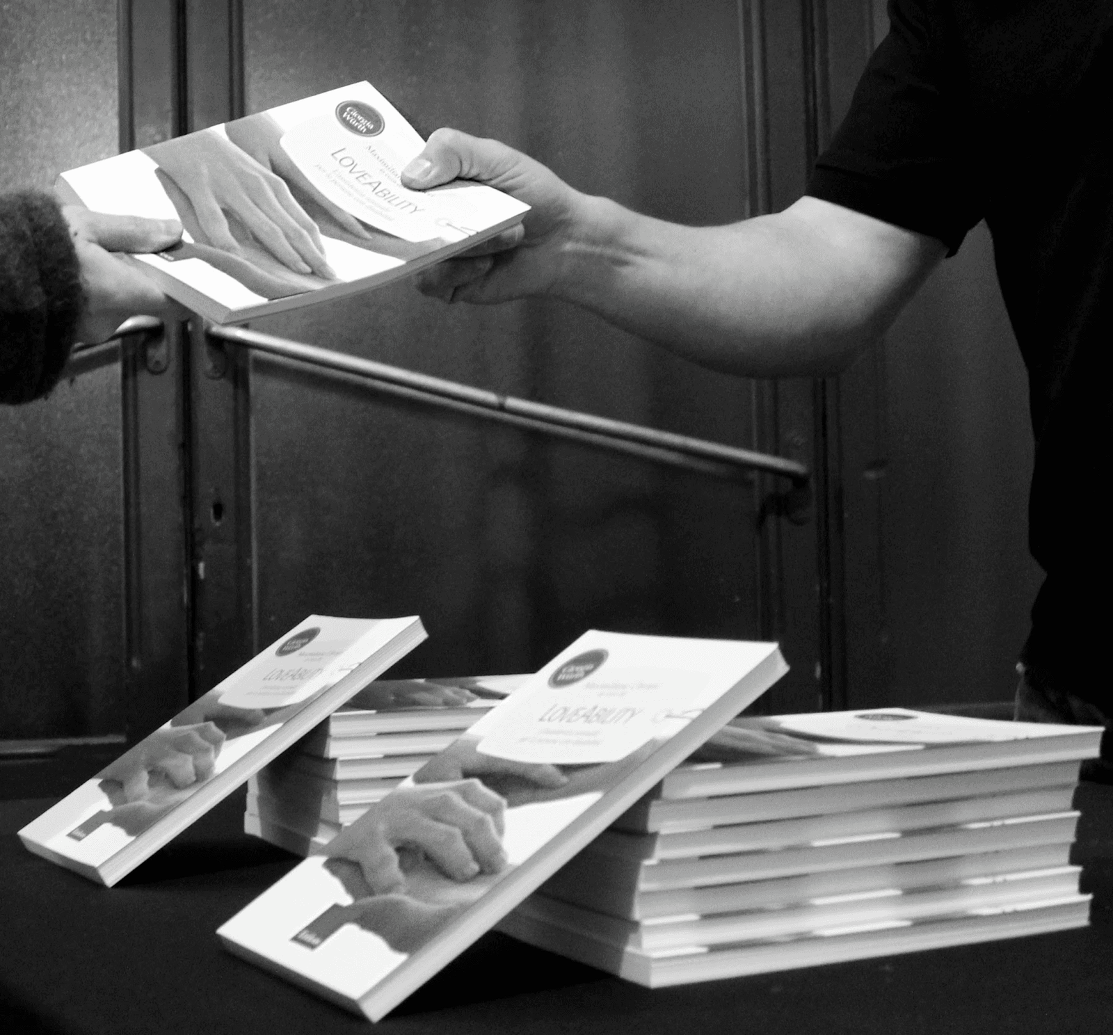 Libro LOVEABILITY di Maximiliano Ulivieri e Giorgia Würth in occasione di un evento